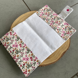 Protège carnet de santé Blanc/Fleurs